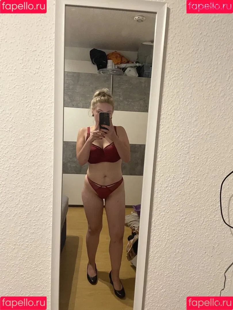 Lucy Cox Onlyfans Photo Gallery 