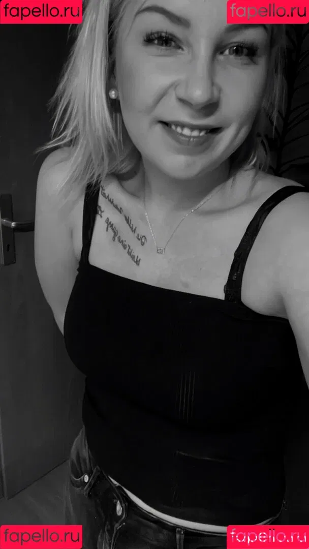 Lucy Cox Onlyfans Photo Gallery 