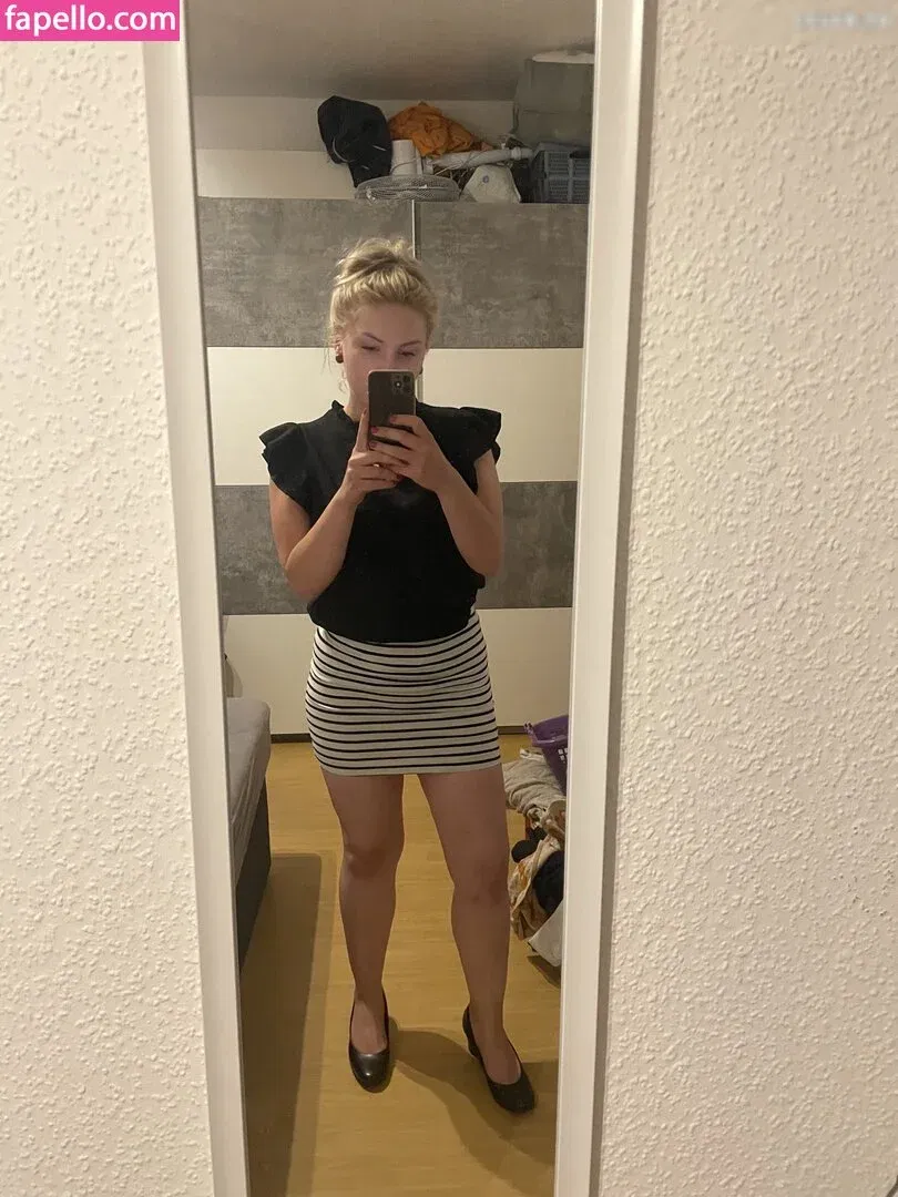 Lucy Cox Onlyfans Photo Gallery 