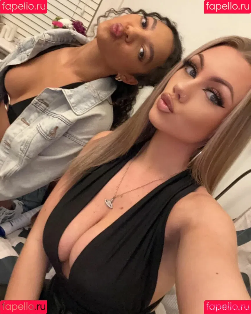 Abi Greasley Onlyfans Photo Gallery 