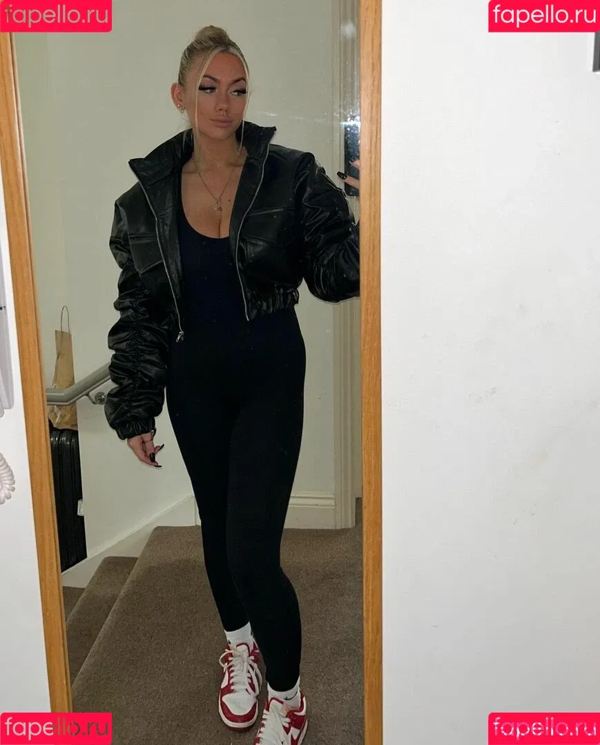 Abi Greasley Onlyfans Photo Gallery 