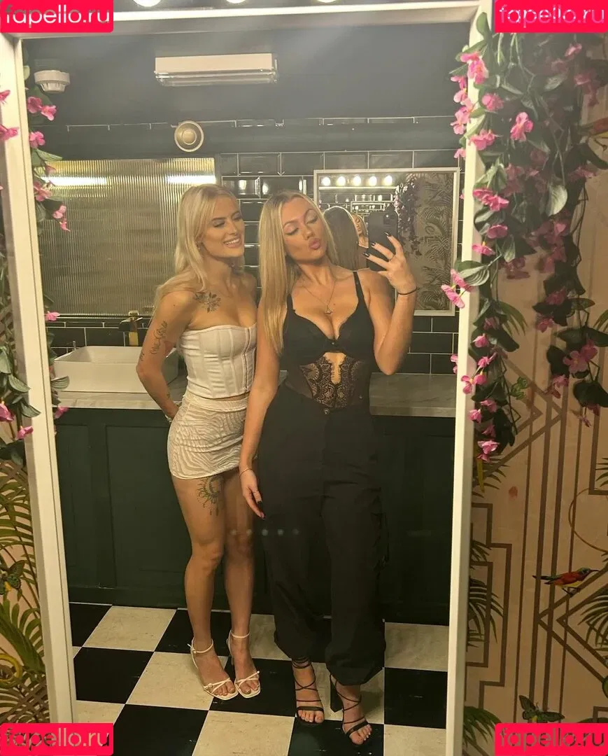 Abi Greasley Onlyfans Photo Gallery 