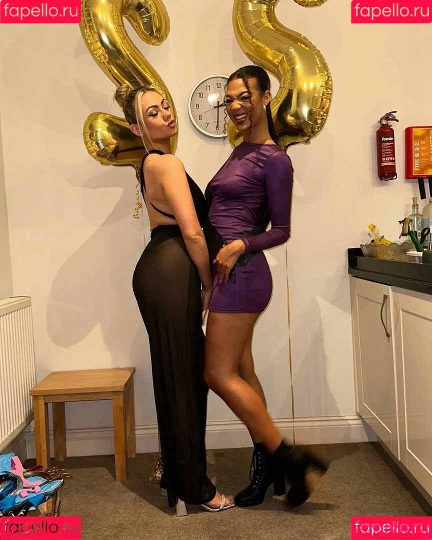 Abi Greasley Onlyfans Photo Gallery 