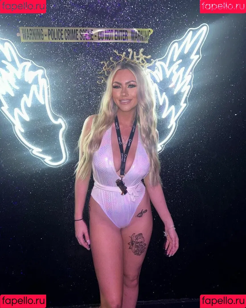 Abi Greasley Onlyfans Photo Gallery 