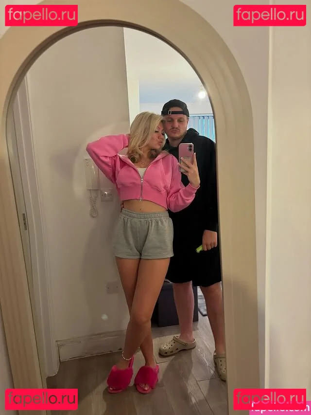 Abi Greasley Nude Onlyfans Photo 19