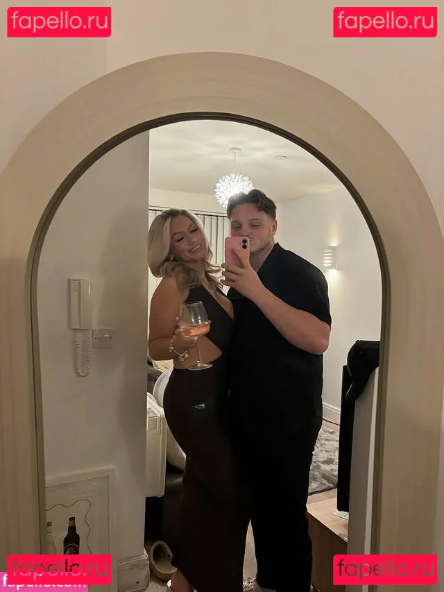 Abi Greasley Nude Onlyfans Photo 3