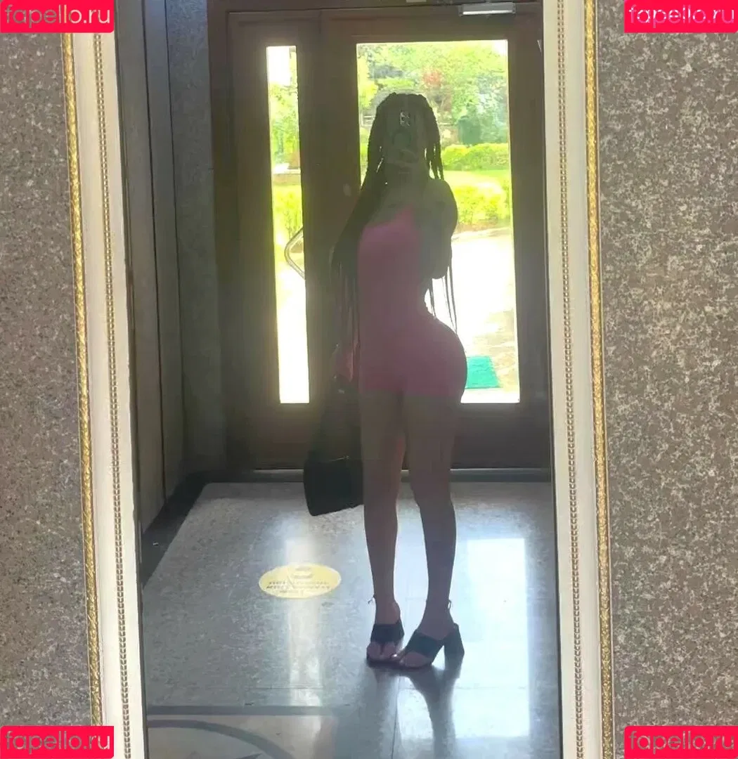 Yeahm8r Onlyfans Photo Gallery 