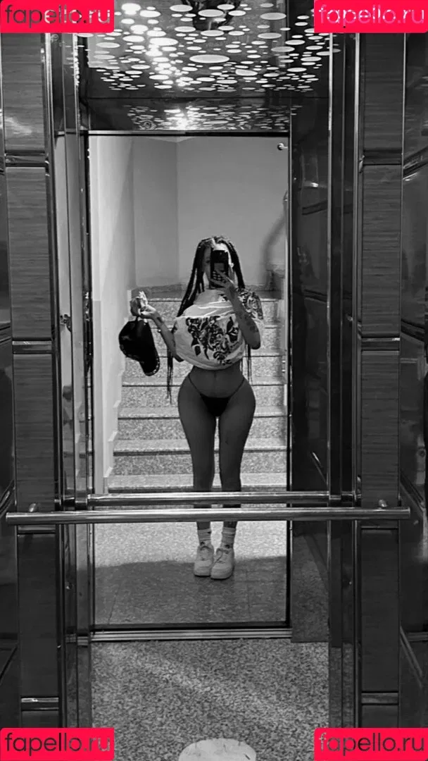 Yeahm8r Onlyfans Photo Gallery 