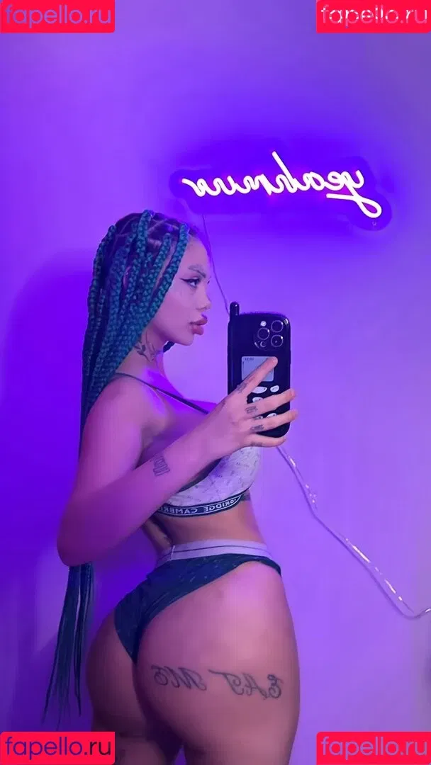 Yeahm8r Onlyfans Photo Gallery 