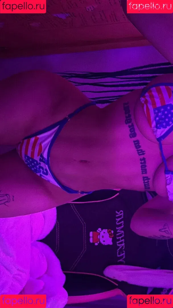 Yeahm8r Onlyfans Photo Gallery 
