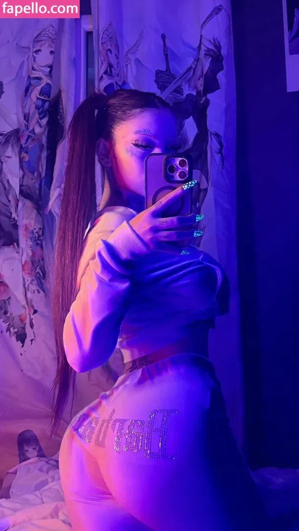 Yeahm8r Onlyfans Photo Gallery 