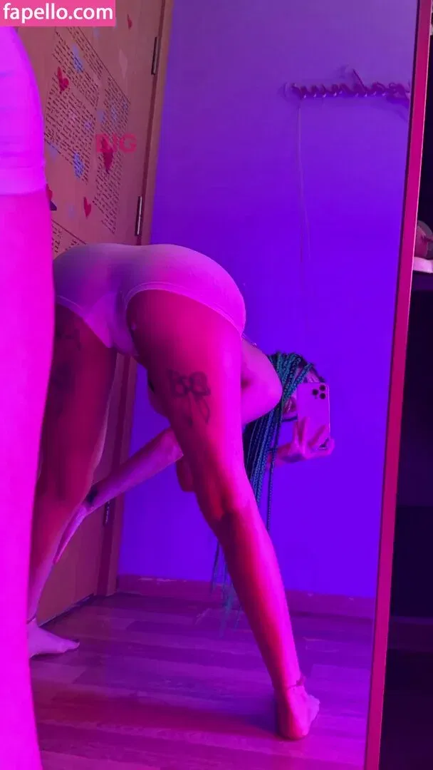 Yeahm8r Onlyfans Photo Gallery 