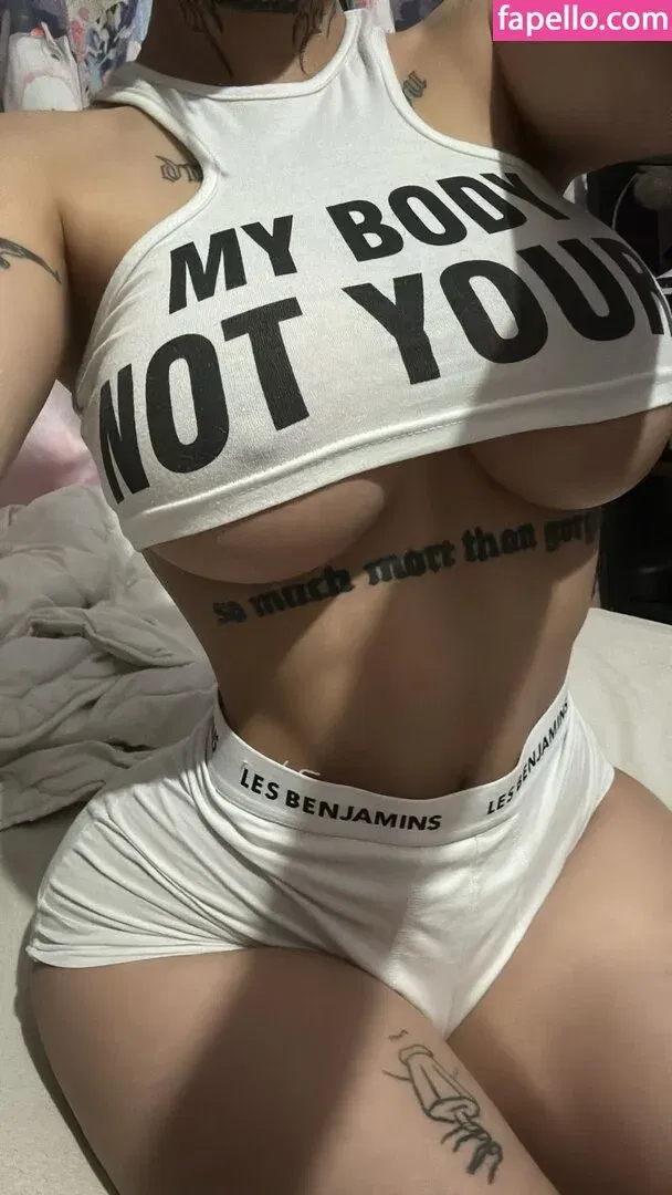 Yeahm8r Onlyfans Photo Gallery 