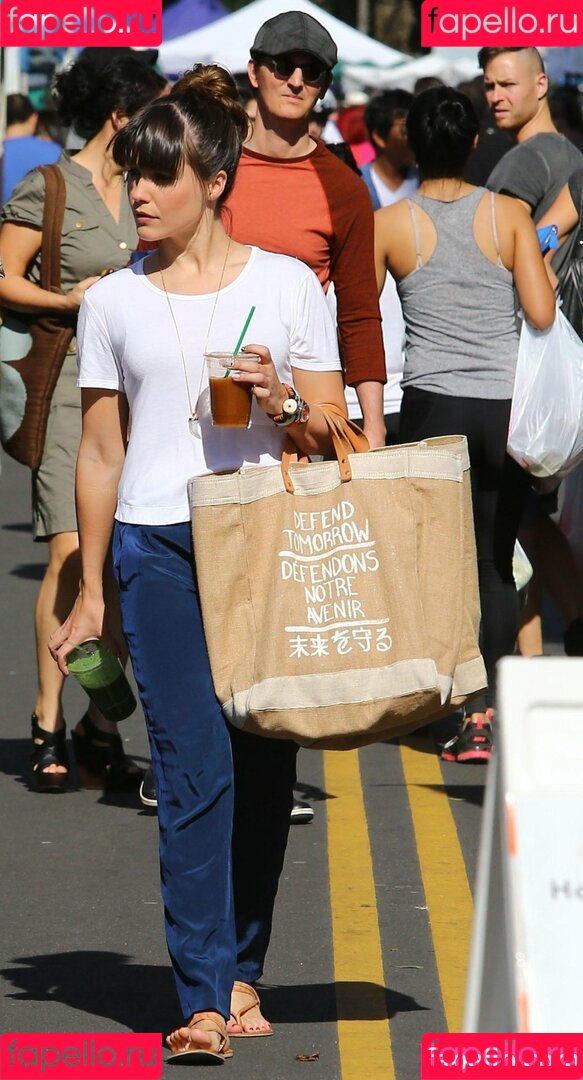 Sophia Bush Onlyfans Photo Gallery 