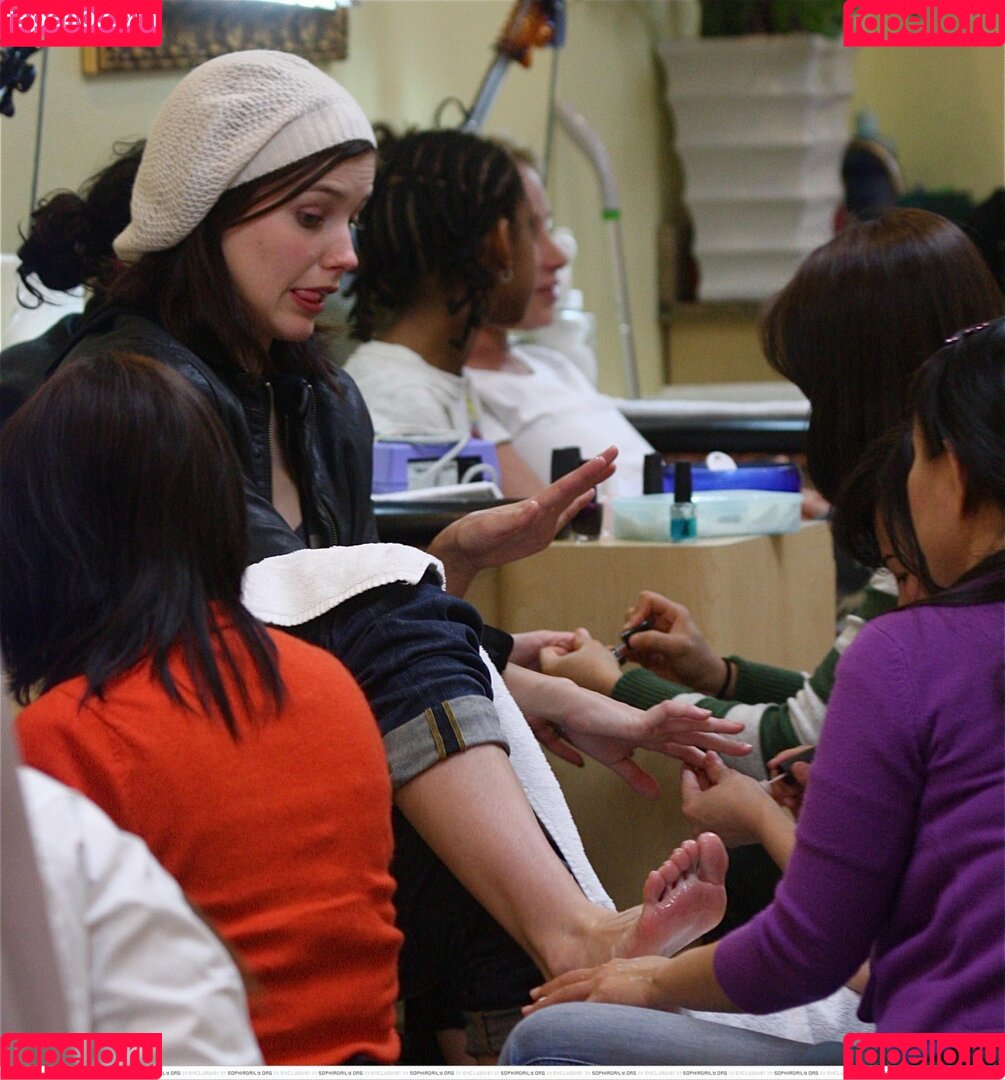 Sophia Bush Onlyfans Photo Gallery 