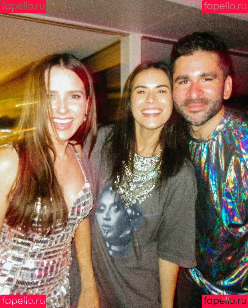 Sophia Bush Onlyfans Photo Gallery 