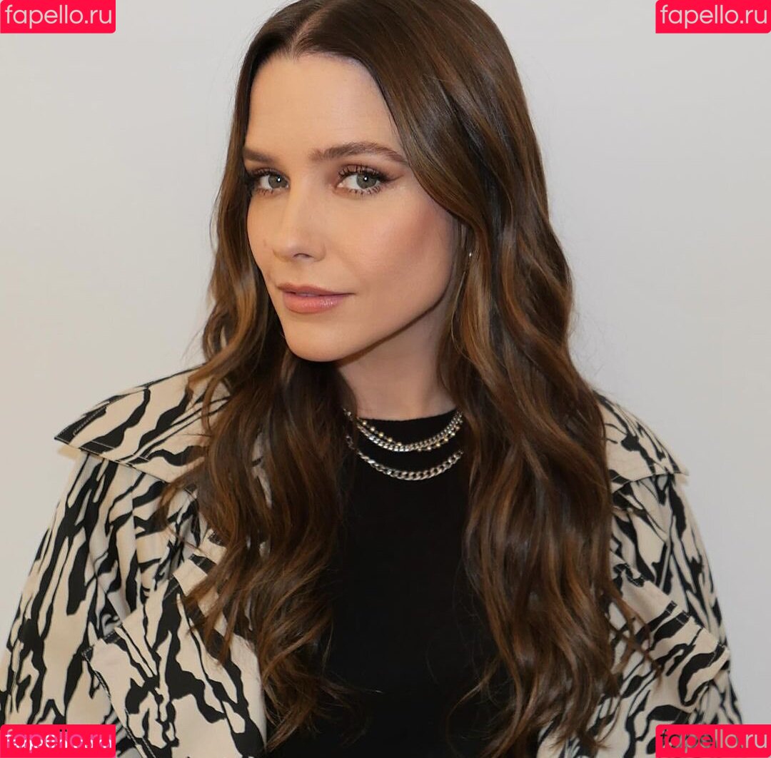 Sophia Bush Onlyfans Photo Gallery 