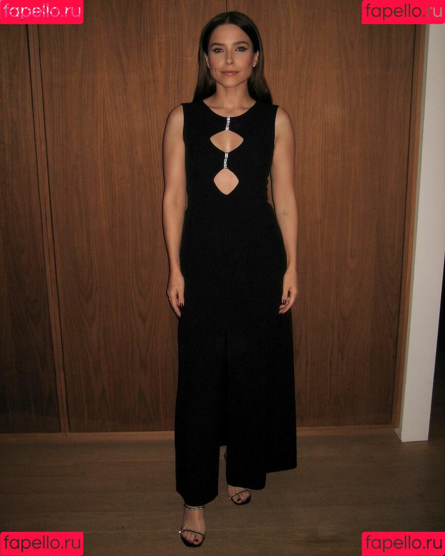 Sophia Bush Onlyfans Photo Gallery 