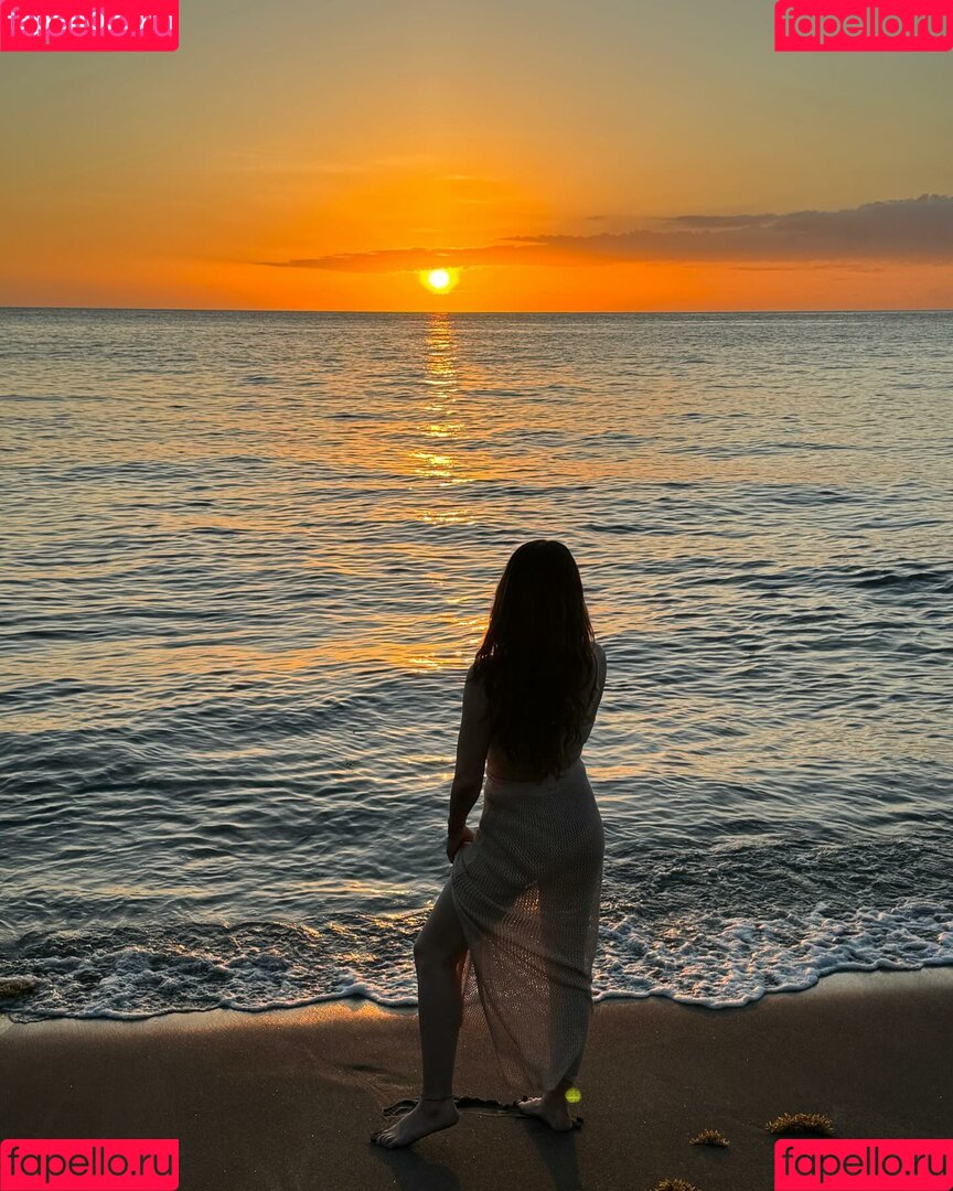 Sophia Bush Onlyfans Photo Gallery 