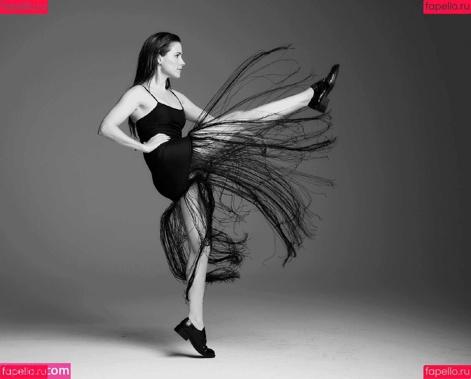 Sophia Bush Onlyfans Photo Gallery 