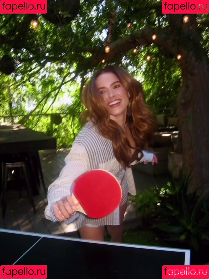 Sophia Bush Onlyfans Photo Gallery 