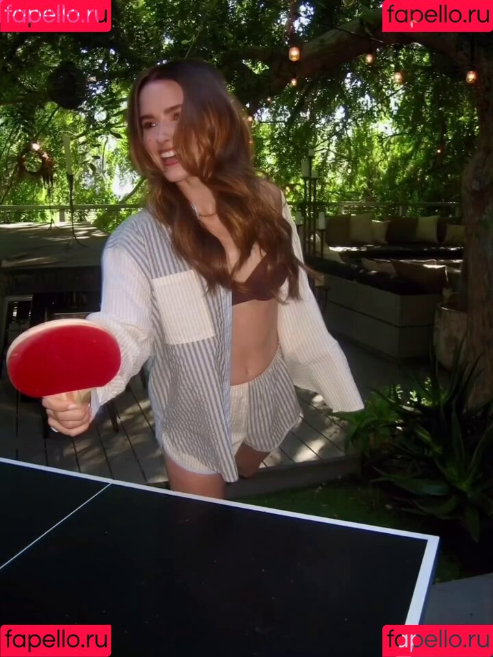 Sophia Bush Onlyfans Photo Gallery 