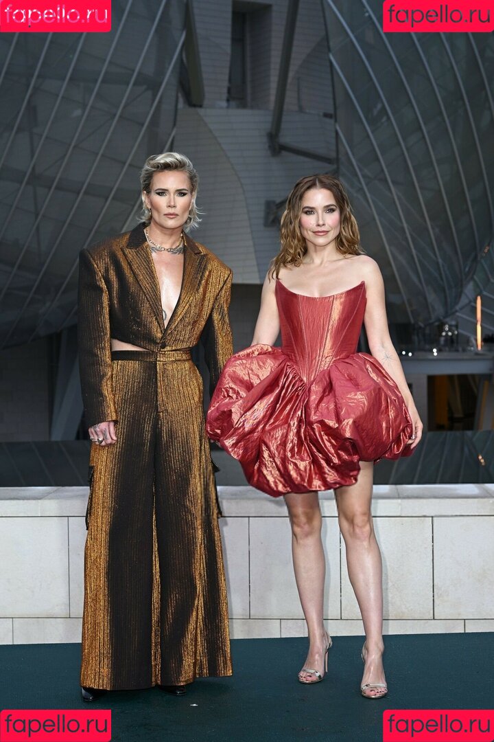 Sophia Bush Onlyfans Photo Gallery 