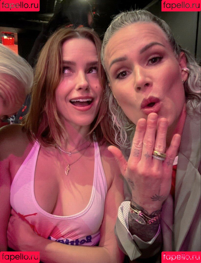 Sophia Bush Onlyfans Photo Gallery 