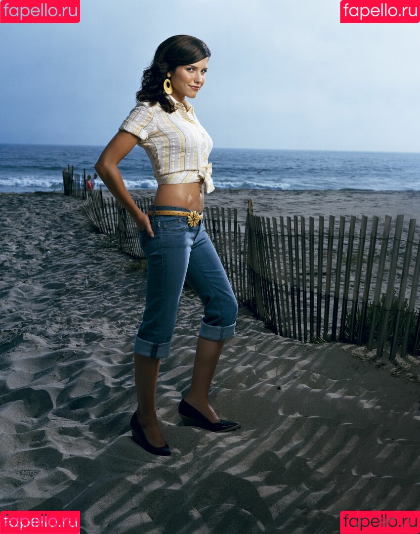 Sophia Bush Onlyfans Photo Gallery 