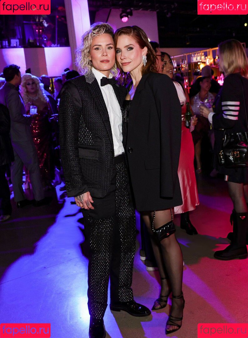 Sophia Bush Onlyfans Photo Gallery 