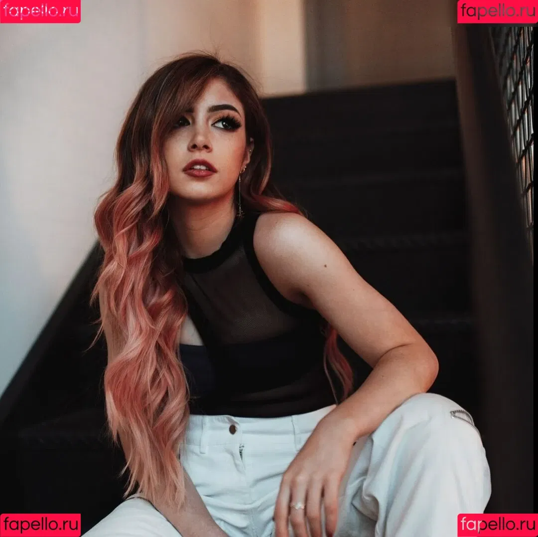 Chrissy Costansa Onlyfans Photo Gallery 
