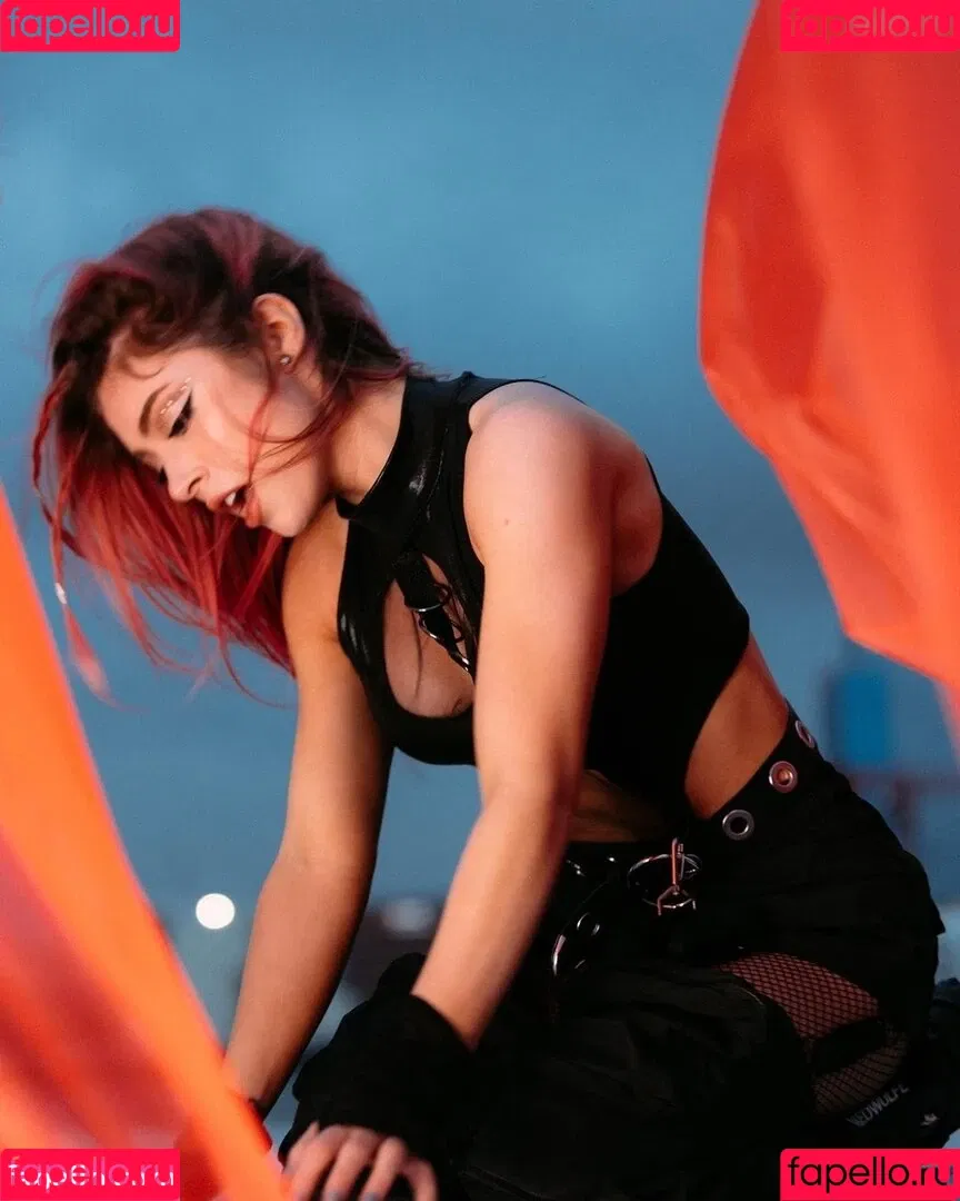 Chrissy Costansa Onlyfans Photo Gallery 