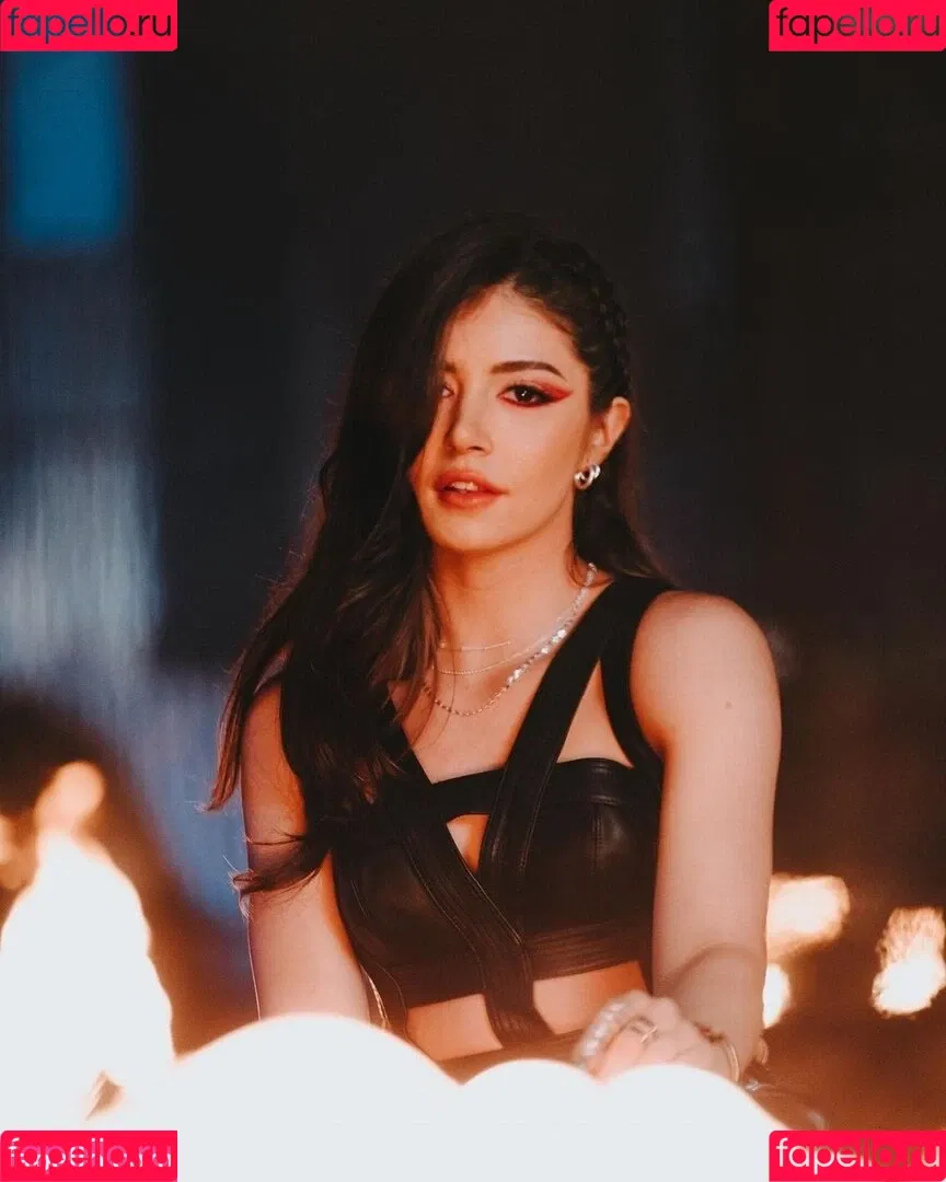 Chrissy Costansa Onlyfans Photo Gallery 