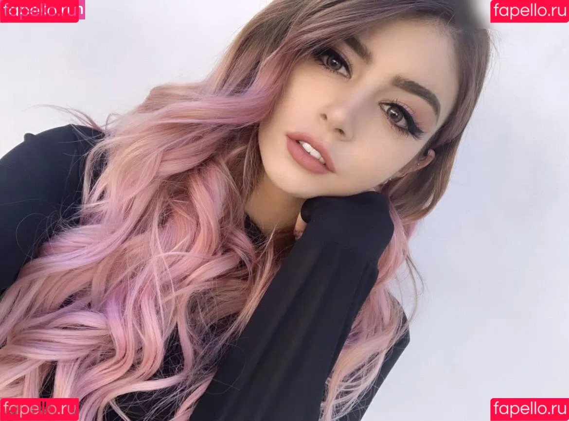 Chrissy Costansa Onlyfans Photo Gallery 