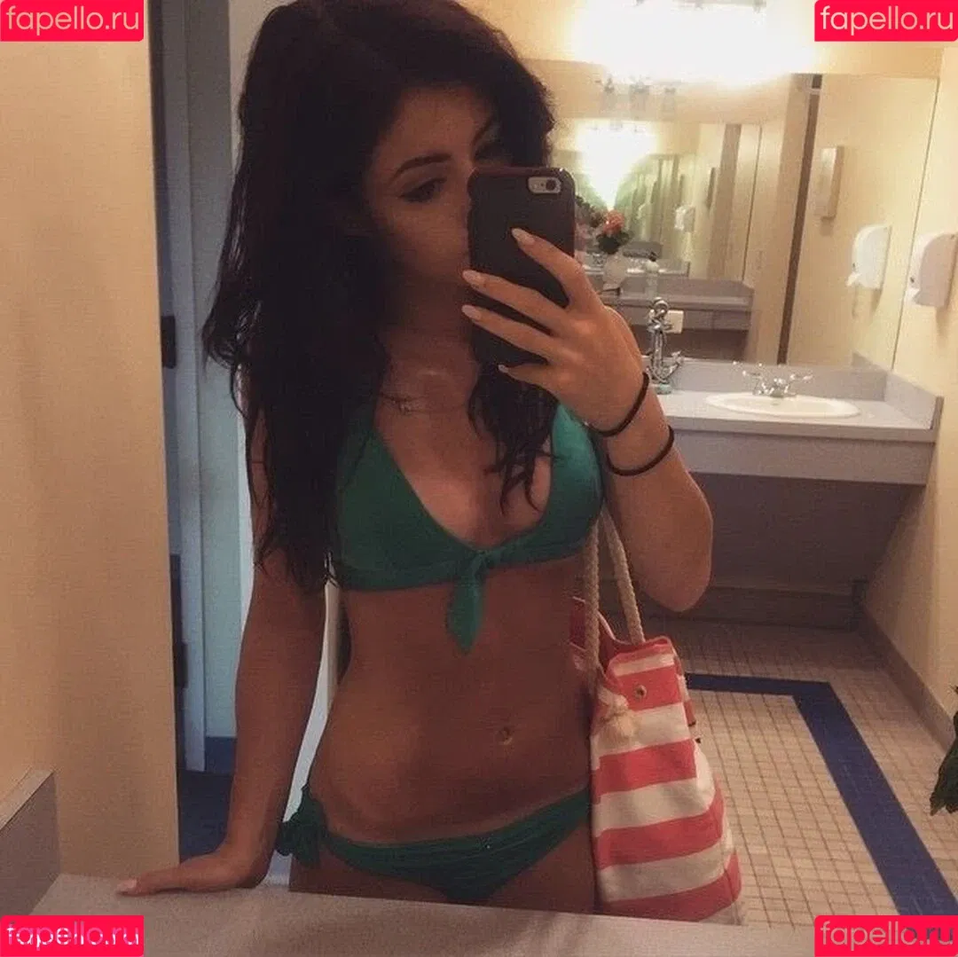 Chrissy Costansa Onlyfans Photo Gallery 