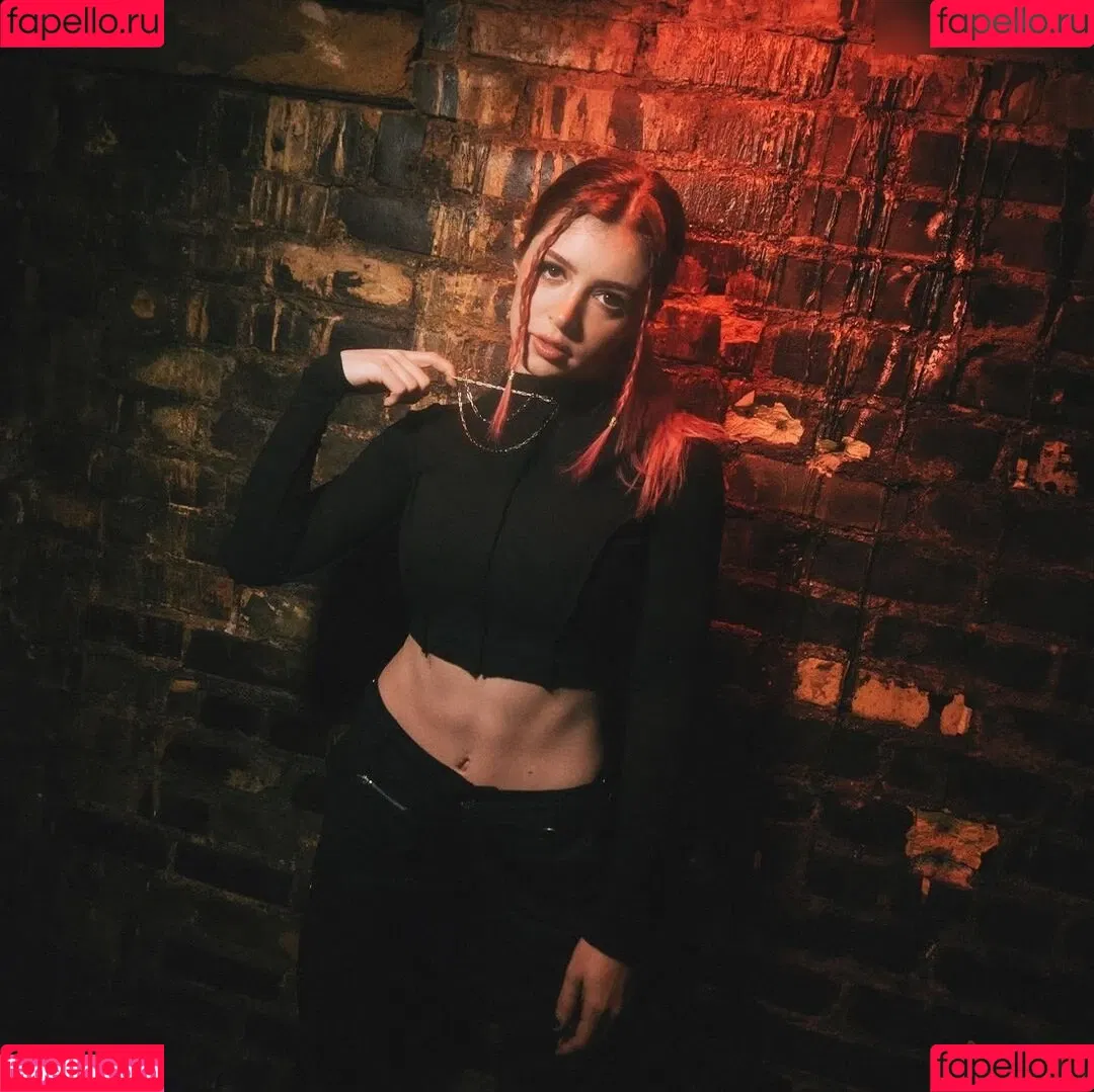 Chrissy Costansa Onlyfans Photo Gallery 