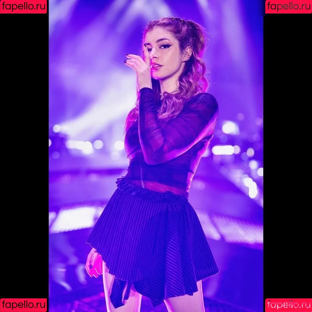 Chrissy Costansa Onlyfans Photo Gallery 