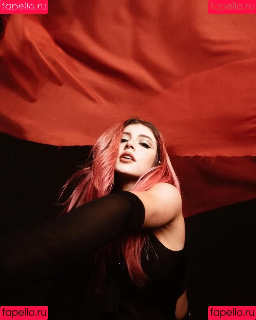 Chrissy Costansa Onlyfans Photo Gallery 