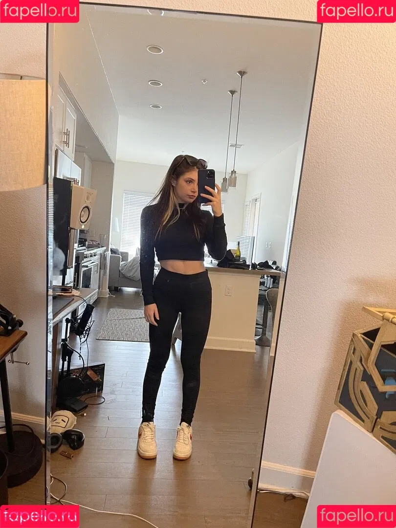 Chrissy Costansa Onlyfans Photo Gallery 