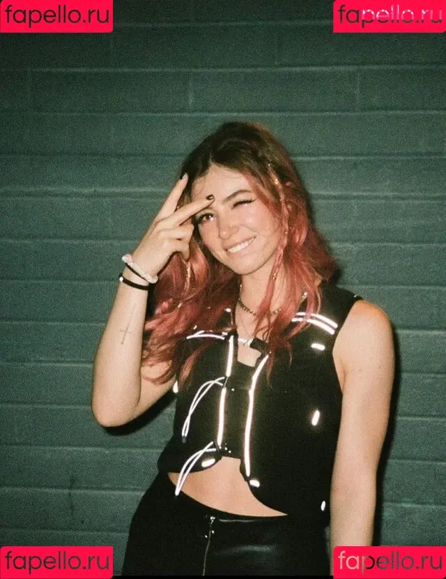 Chrissy Costansa Onlyfans Photo Gallery 