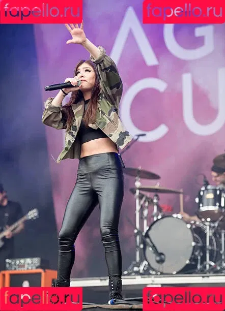 Chrissy Costansa Onlyfans Photo Gallery 