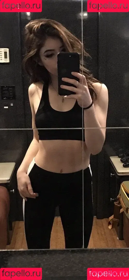Chrissy Costansa Onlyfans Photo Gallery 