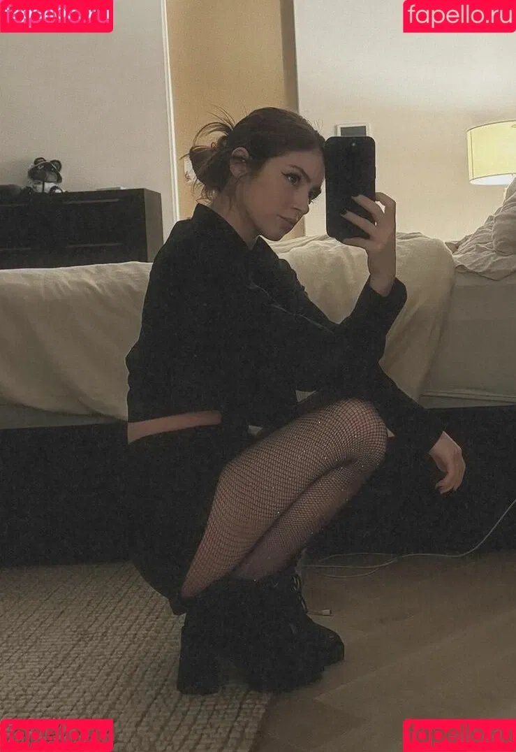 Chrissy Costansa Onlyfans Photo Gallery 