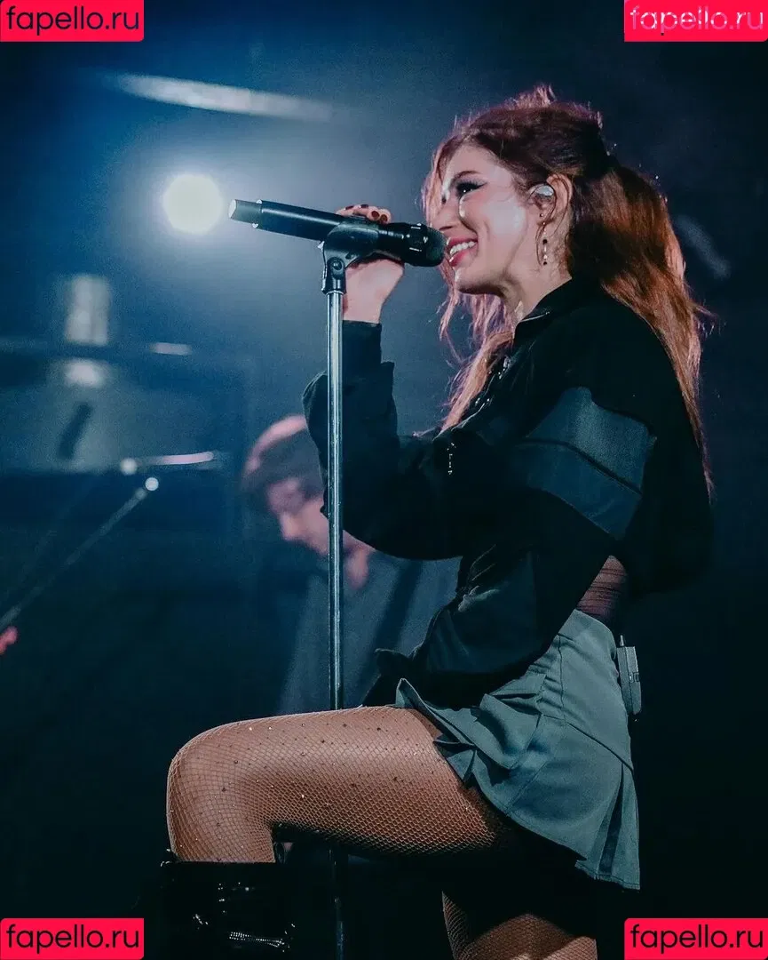 Chrissy Costansa Onlyfans Photo Gallery 