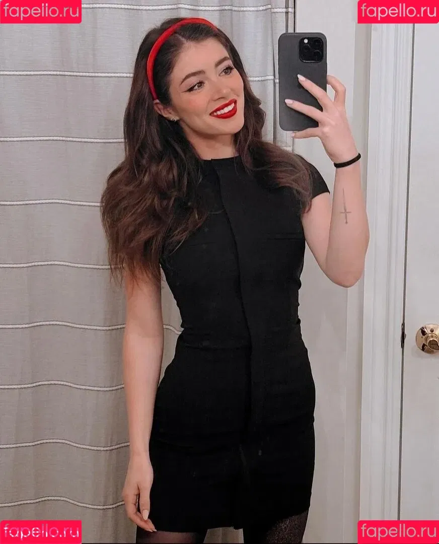 Chrissy Costansa Onlyfans Photo Gallery 