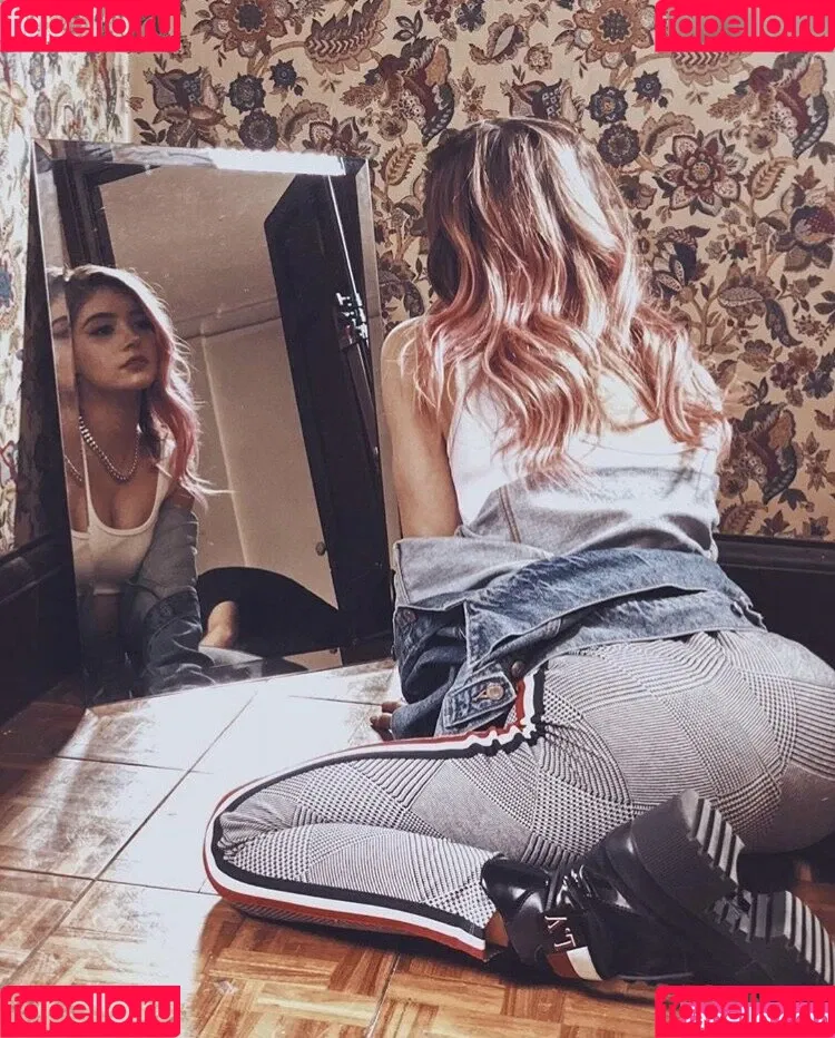 Chrissy Costansa Onlyfans Photo Gallery 