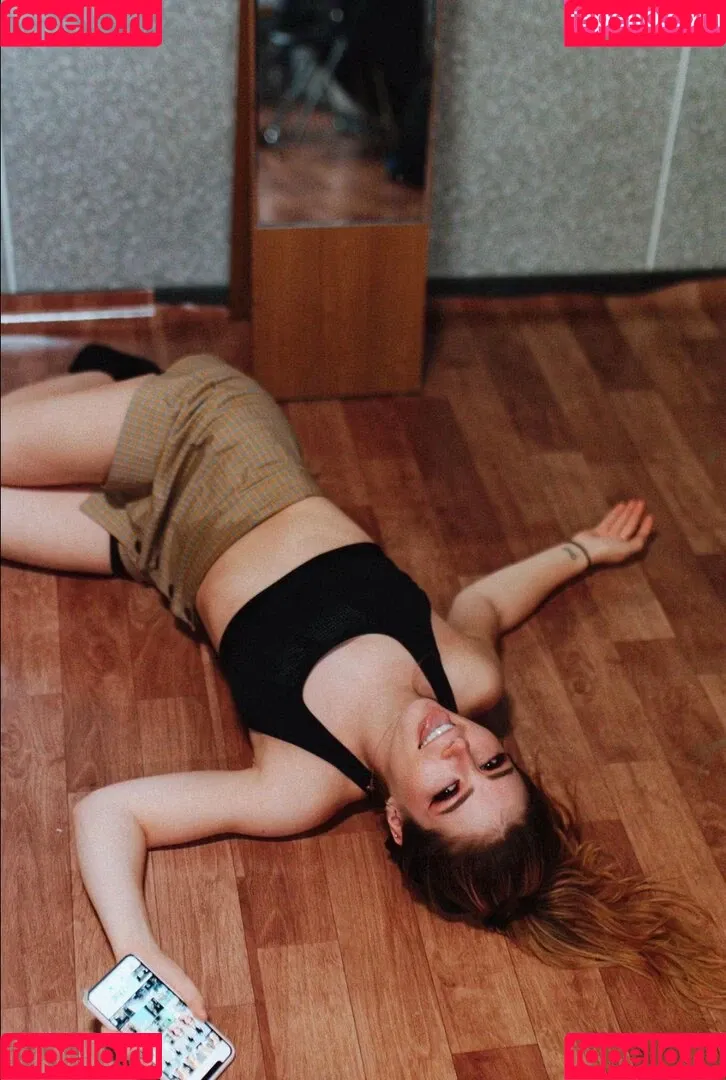 Chrissy Costansa Onlyfans Photo Gallery 