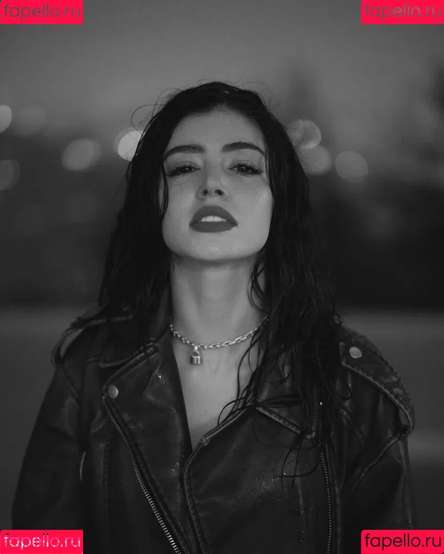 Chrissy Costansa Onlyfans Photo Gallery 