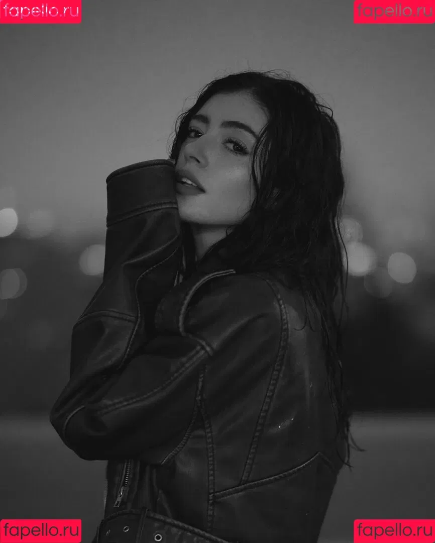 Chrissy Costansa Onlyfans Photo Gallery 