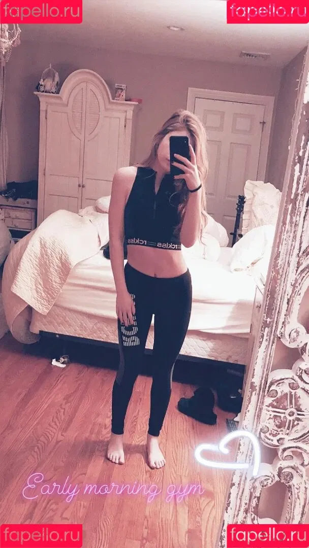 Chrissy Costansa Onlyfans Photo Gallery 